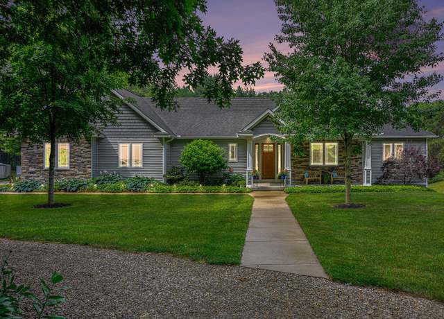 Property at 9707 W H Ave, Kalamazoo, MI 49009, 5 beds, 3.5 baths