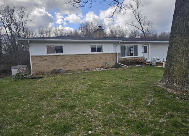 Property at 196 Eisenhower Dr, Battle Creek, MI 49014, 5 beds, 3 baths
