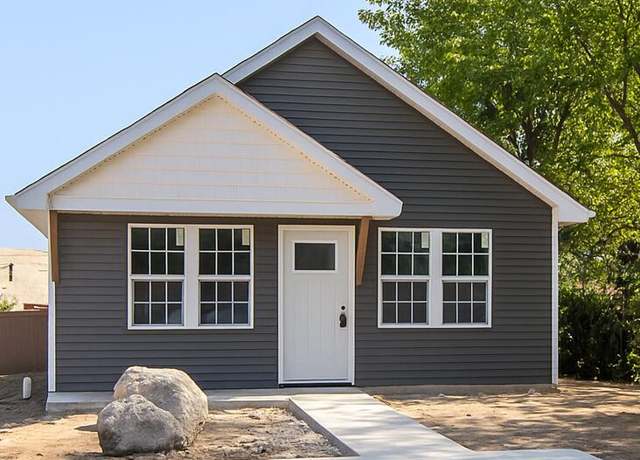 Property at 4369 Monroe Ave, Waterford, MI 48329, 3 beds, 1 bath