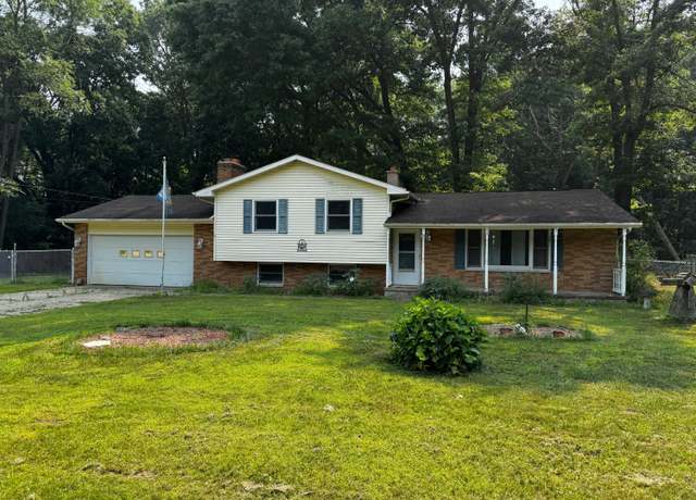 Property at 158 Lakeway Dr, Battle Creek, MI 49037, 3 beds, 2 baths