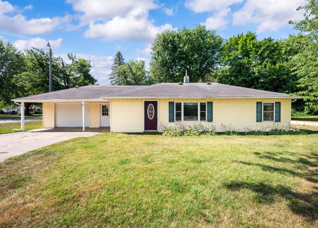 Property at 2194 E Napier Ave, Benton Harbor, MI 49022, 2 beds, 1 bath