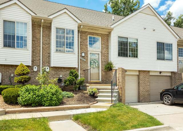 Property at 30921 Lee Frank Lane Ln, Madison Heights, MI 48071, 2 beds, 2.5 baths