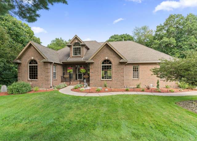 Property at 1695 Signal Point Dr, Niles, MI 49120, 5 beds, 3.5 baths