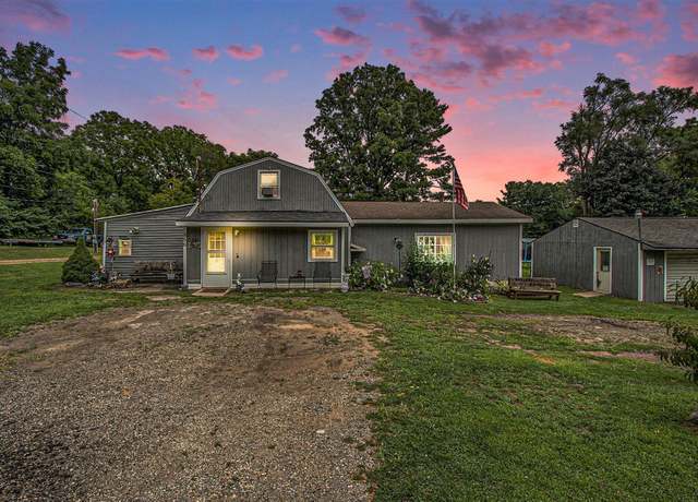 Property at 556 Price St, Ionia, MI 48846, 3 beds, 1 bath