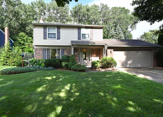 Property at 13998 Ashurst St, Livonia, MI 48154, 3 beds, 1.5 baths
