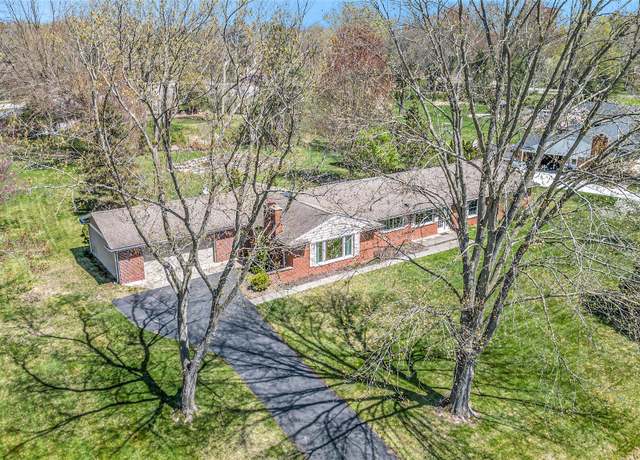 Property at 4535 Kirkcaldy Rd, Bloomfield Hills, MI 48304, 4 beds, 2.5 baths