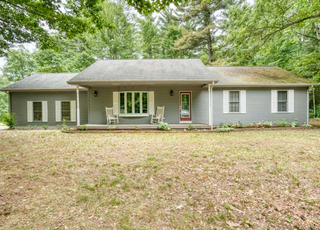 Property at 19085 Joslin Circle Cir, Big Rapids, MI 49307, 4 beds, 3 baths
