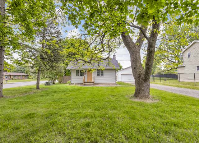 Property at 105 Renker Rd, Lansing, MI 48917, 2 beds, 1 bath