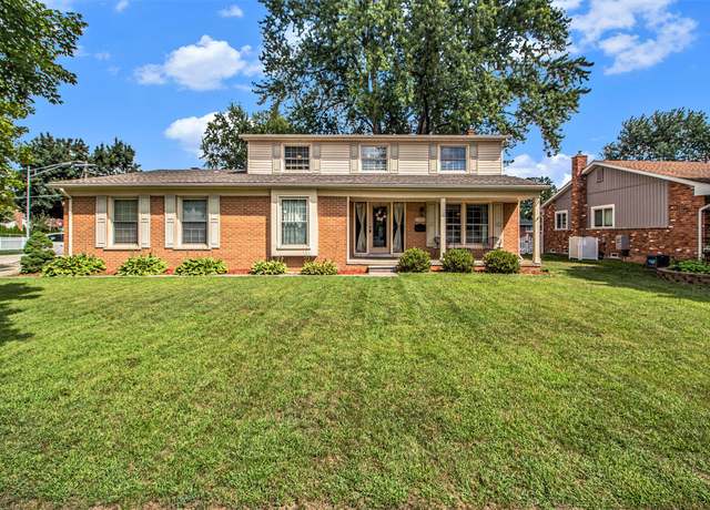 Property at 16600 Golfview St, Livonia, MI 48154, 5 beds, 2.5 baths