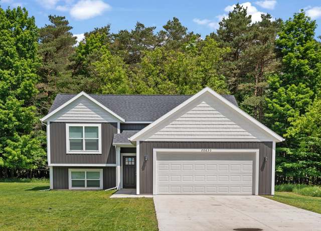 Property at 20630 Rolling Hills Ln, Big Rapids, MI 49307, 4 beds, 2 baths