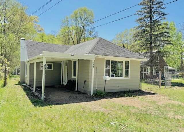 Property at 145 W Spaulding Ave, Battle Creek, MI 49037, 2 beds, 1 bath