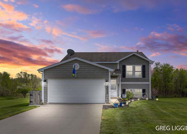 Property at 14633 Ivorystone Dr NE, Cedar Springs, MI 49319, 3 beds, 2 baths