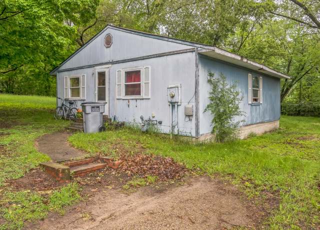 Property at 40 Van Armon Ave, Battle Creek, MI 49017, 4 beds, 1 bath
