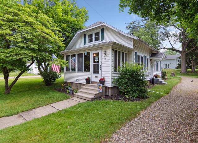 Property at 418 N Madison St, Marshall, MI 49068, 3 beds, 1 bath