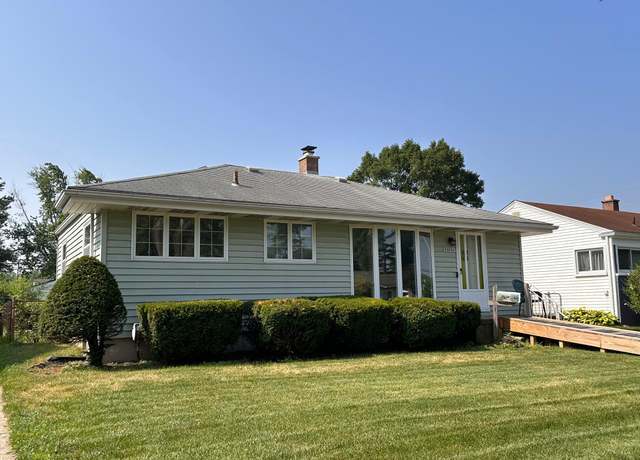 Property at 32721 Glen St, Westland, MI 48186, 3 beds, 1 bath