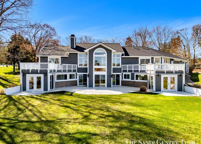 Property at 760 Bridgeview Bay Dr, Norton Shores, MI 49441, 5 beds, 4.5 baths