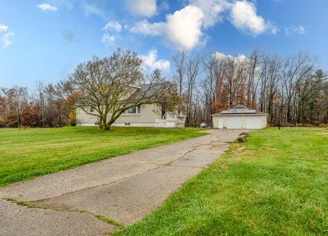 Property at 5189 W US Highway 12, Three Oaks, MI 49128, 4 beds, 3 baths