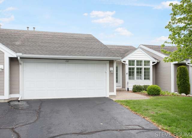Property at 852 Claremont Ct #40, Holland, MI 49423, 3 beds, 2 baths