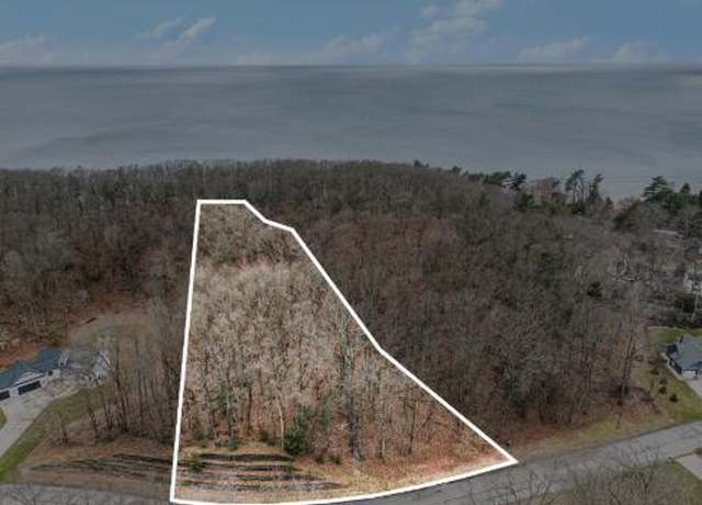 Property at 4057 Dunes Pkwy, Norton Shores, MI 49441