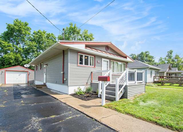 Property at 362 Hillside Ave, Jackson, MI 49203, 3 beds, 1.5 baths