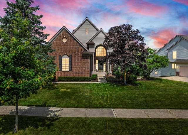 Property at 1690 Meadowside Dr, Ann Arbor, MI 48104, 4 beds, 2.5 baths