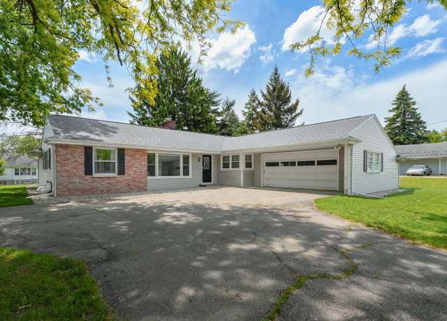 Property at 313 W Kilgore Rd, Portage, MI 49002, 3 beds, 2 baths