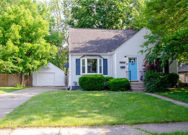 Property at 1506 Cambridge Dr, Kalamazoo, MI 49001, 3 beds, 2.5 baths