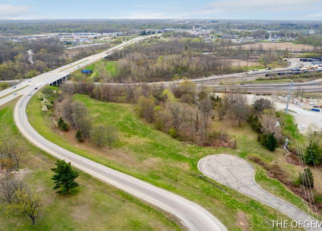 Property at 500 Baypark Dr, Holland, MI 49424