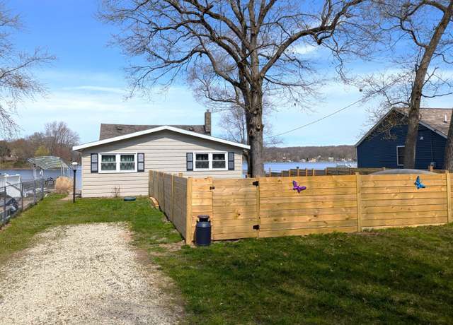 Property at 11720 Coon Hollow Rd, Three Rivers, MI 49093, 2 beds, 1 bath