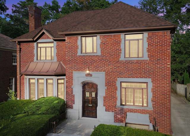 Property at 19580 Stratford Rd, Detroit, MI 48221, 5 beds, 3.5 baths