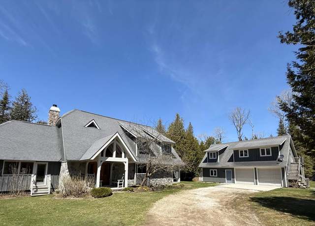 Property at 36335 E Makinen Rd, Drummond Island, MI 49726, 4 beds, 3.5 baths