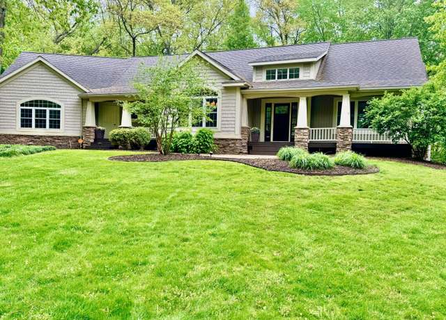 Property at 8821 Summerset Woods Ct SE, Alto, MI 49302, 4 beds, 2.5 baths