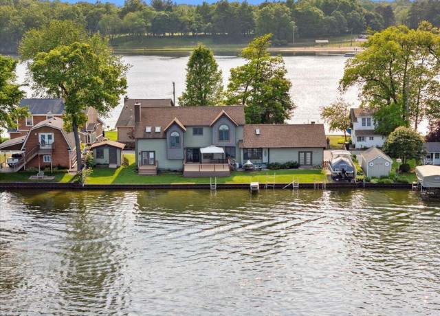 Property at 1176 Lakeside Dr, Howell, MI 48843, 3 beds, 3 baths