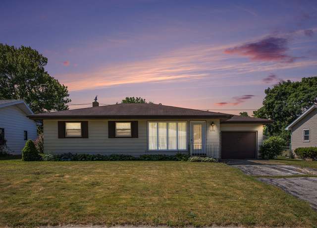 Property at 3996 Papalardo St, Bridgman, MI 49106, 2 beds, 2 baths