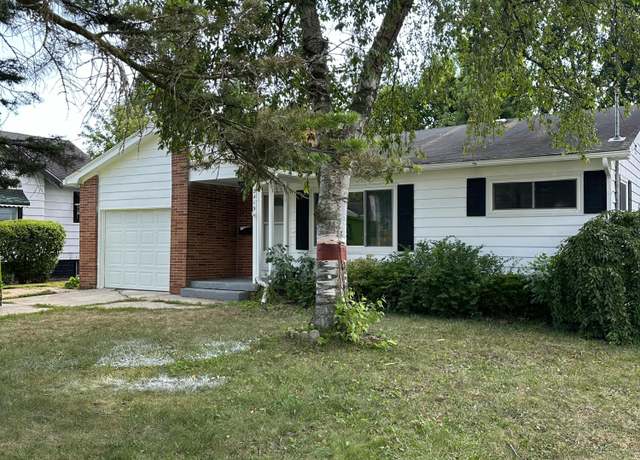 Property at 2419 Barnard St, Saginaw, MI 48602, 5 beds, 1.5 baths