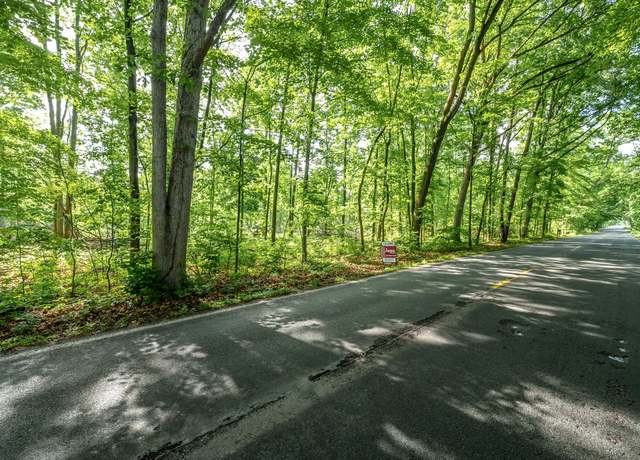 Property at 10703 E Shore Dr, Portage, MI 49002
