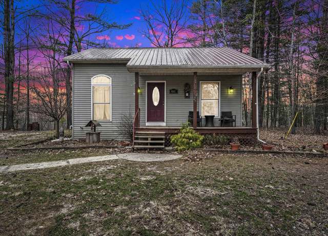 Property at 8083 90th Ave, Mecosta, MI 49332, 3 beds, 2 baths