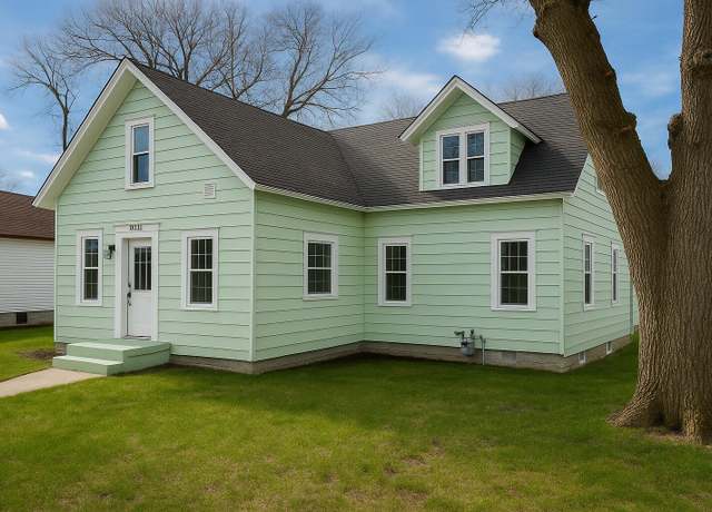 Property at 1838 S Getty St, Muskegon, MI 49442, 4 beds, 2 baths