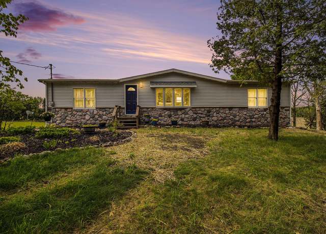 Property at 1981 E Wolf Rd, Hart, MI 49420, 4 beds, 3 baths