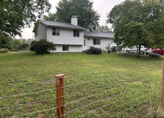 Property at 33764 Judy Ln, Niles, MI 49120, 5 beds, 2 baths