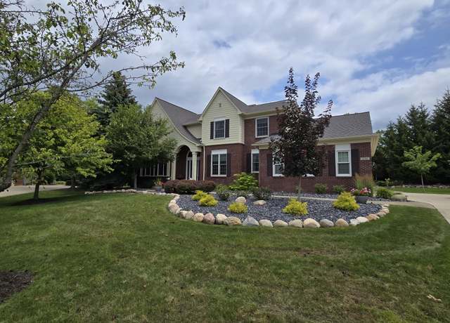 Property at 53100 Shinnecock Dr, South Lyon, MI 48178, 4 beds, 2.5 baths