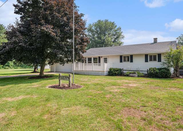 Property at 15568 Simmons Ave NE, Cedar Springs, MI 49319, 3 beds, 1 bath