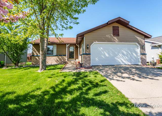 Property at 2721 Rum Creek Dr SE, Kentwood, MI 49508, 3 beds, 2 baths