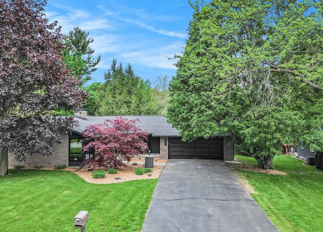 Property at 4377 Baywood Dr SE, Grand Rapids, MI 49546, 4 beds, 3.5 baths