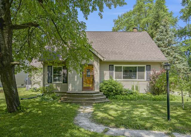 Property at 415 Pinewood St, Ann Arbor, MI 48103, 4 beds, 2 baths
