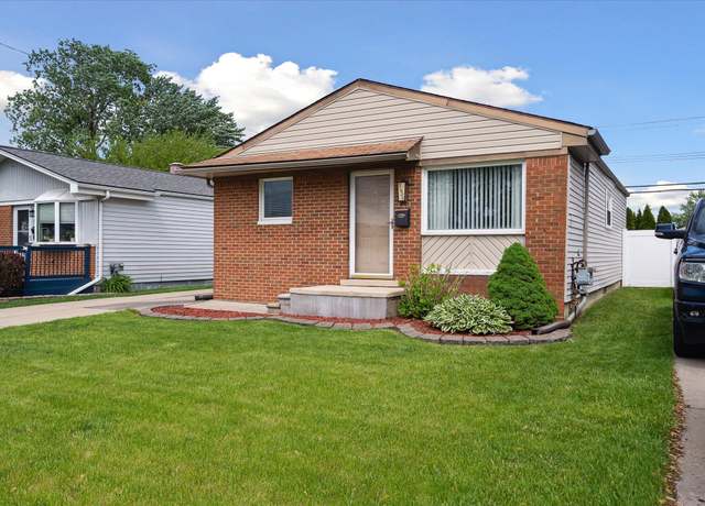Property at 31920 St Margaret, Saint Clair Shores, MI 48082, 3 beds, 1 bath