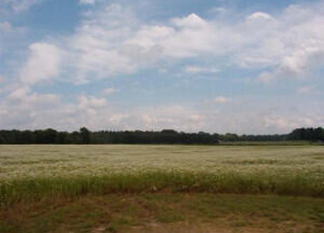Property at 2152 17 Mile Rd, Kent City, MI 49330