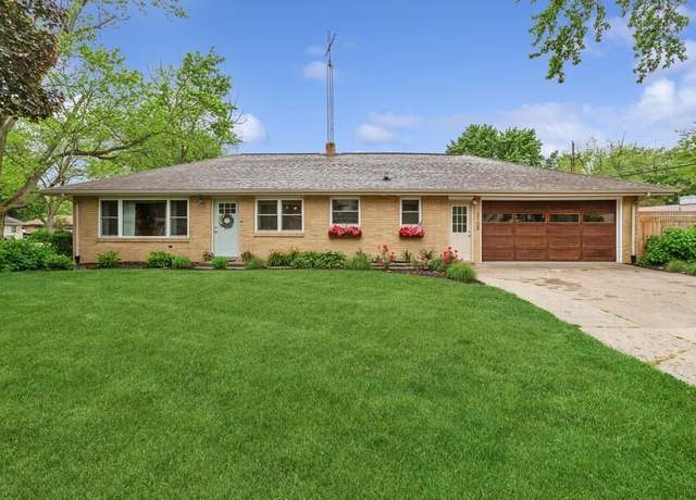 Property at 3108 Kim St, St. Joseph, MI 49085, 3 beds, 1.5 baths