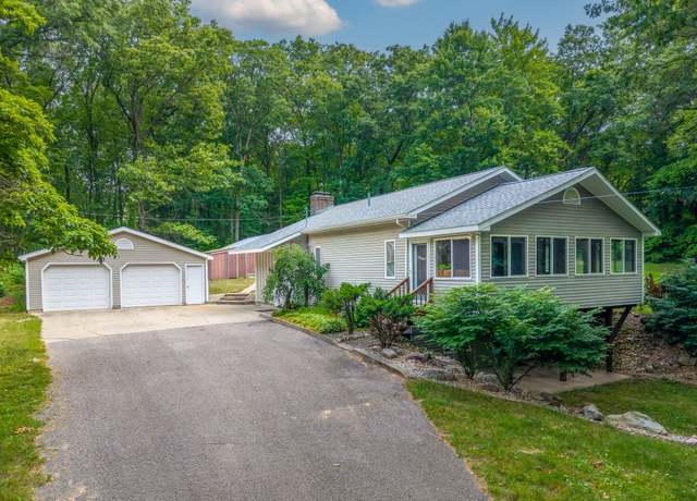 Property at 23974 Hooker Dr, Sand Lake, MI 49343, 3 beds, 1.5 baths