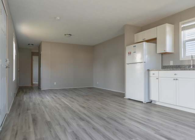 Property at 4618 Circle Inn Dr, Shelbyville, MI 49344, 2 beds, 1 bath
